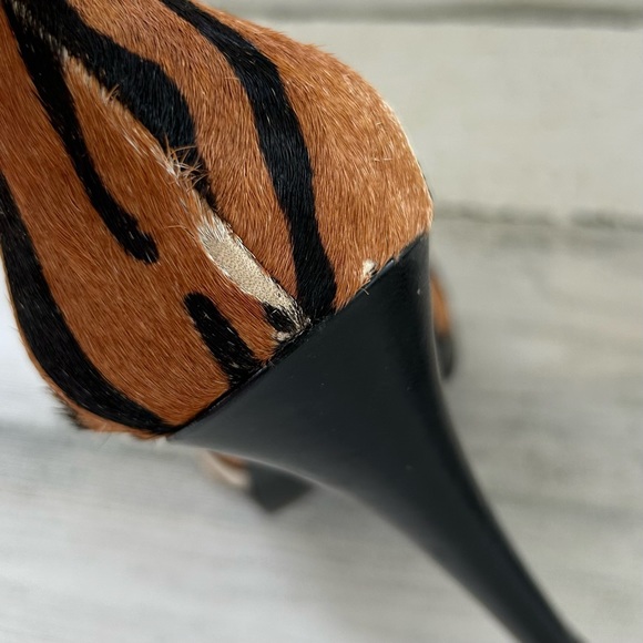 NINE WEST Rocha Tiger Stripe Cowhide Leather Platform NEW Heels 9 - Picture 10 of 10